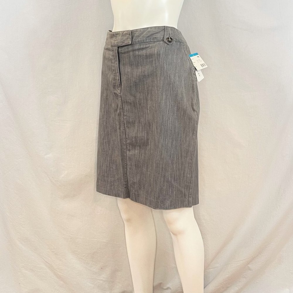 Light Gray Knee-Length Pencil Skirt | Apostrophe